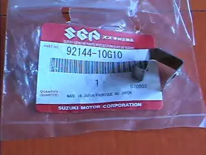 GENUINE SUZUKI FRONT PANEL LID SPRING 92144-10G10 AN650 BURGMAN 2003-2012 - Picture 1 of 2