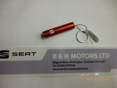  NEW GENUINE SEAT ACCESSORY MINI LED TORCH in RED 6H1069690 KAD - Image 1 of 3