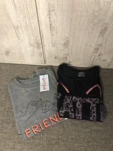 2 Shirts Friends & Cattitude Girls Shirts Size Small Black Gray with Free Socks - Picture 1 of 8