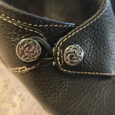 Clarks Womens Size 9.5 M Black Leather Dual Button Shoes - Image 1 of 4