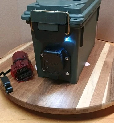 7RV/4&5 Flat Trailer Light Tester Box Powered By DeWalt 20V Drill Battery - Image 1 of 4