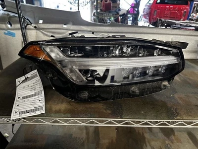 Passenger Headlight LED Thru VIN 344888 Fits 16-18 VOLVO XC90 2029401 - Image 1 of 3