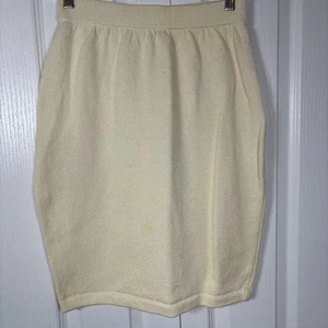 St. John Basics Santana Knit Skirt Size 4 Cream Pencil Knee Length Elastic Waist - Picture 1 of 6