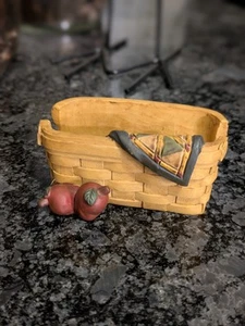 Blossom Bucket Suzi Skoglund 2000 Apple Basket with Quilt business card holder  - Picture 1 of 7