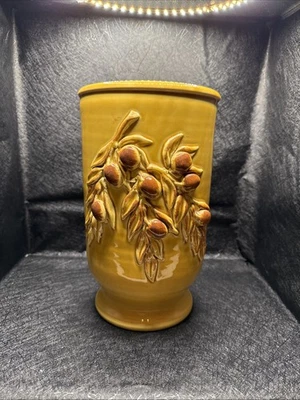 Jarrón rama de olivo cerámica amarillo hecho en Italia 10,5” de alto cerámica etrusche Foto 1 de 4