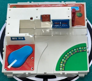 Micro Machines Travel City Suburban House Set incompleto 1988 Galoob - Imagen 1 de 5