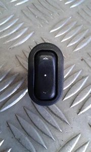 Commande Bouton lève vitre - OPEL Zafira A I (1) - Réf : 13363100 - 90561388 - Picture 1 of 4