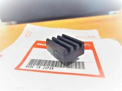 OEM HONDA SOPORTE CENTRAL TAPÓN 95011-61000 CB CL350 CB400 F CB 450 500 550 F K  Foto 1 de 3