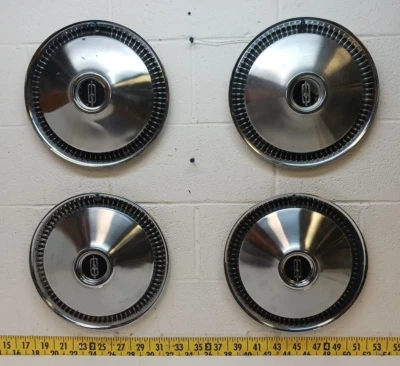 Juego de 4 tapacubos usados OEM GM de 14" Oldsmobile F85/Cutlass 1966 (5482) Foto 1 de 4