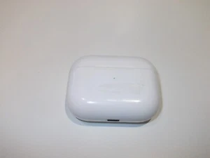 Genuine Apple AirPods Pro 1st Generation Wireless Charging Case ONLY A2190 - Picture 1 of 8