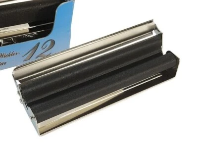 Zigaretten Drehmaschine Tabak Rollbox Wickler Serie plus 2 Feuerzeuge 110 mm - Bild 1 von 4