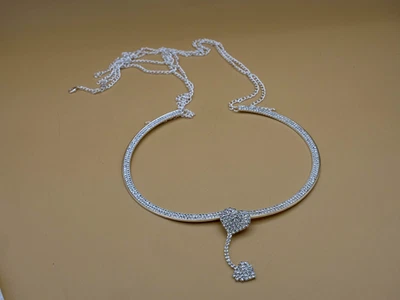 胸部支架文胸链女式身体珠宝性感水钻心形项链文胸 — 第 1/4 张图片