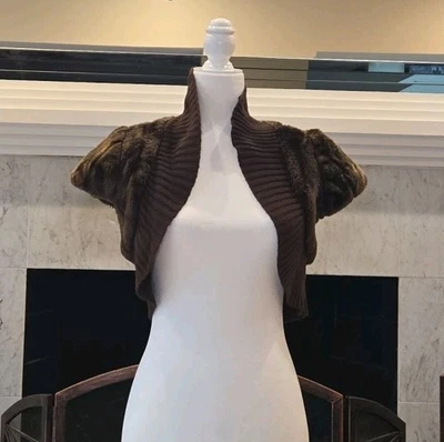 Suéter Ing Mujer Piel Marrón Tejido Crop Bolero Frente Abierto Encogerse de hombros Talla Pequeña Foto 1 de 4