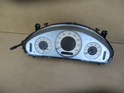 2006 MERCEDES-BENZ E 350 4MATIC Instrument Cluster Speedometer A2115408511 - Image 1 of 3