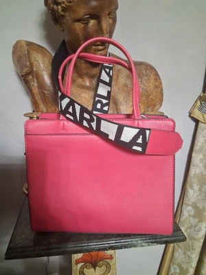 Cartera Karl Lagarfield, rosa mediana.  Nuevo con etiquetas. Foto 1 de 4