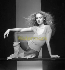 TWIGGY is Very Generous * HI-RES Fine Art Archival Photo (8.5"x11") fr Orig. Neg - Picture 1 of 1