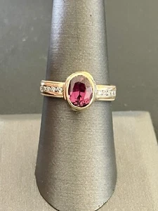 14k Yellow Gold 2.18ct Lavender Sapphire and Diamond Ring (P20) - Picture 1 of 9