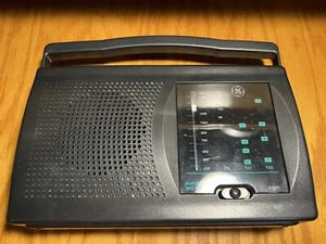Vintage GE Portable AM FM Radio 7-2946 with Instant Weather & TV Band 1997 - Picture 1 of 12