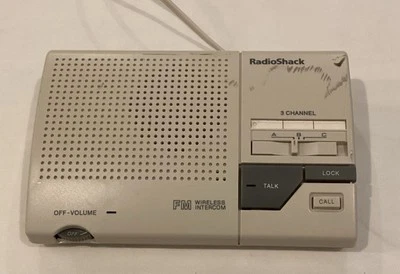Radio Shack FM Intercomunicador Inalámbrico Sistema de 3 Canales Cat. No. 43-490 PROBADO FUNCIONAMIENTO Foto 1 de 4