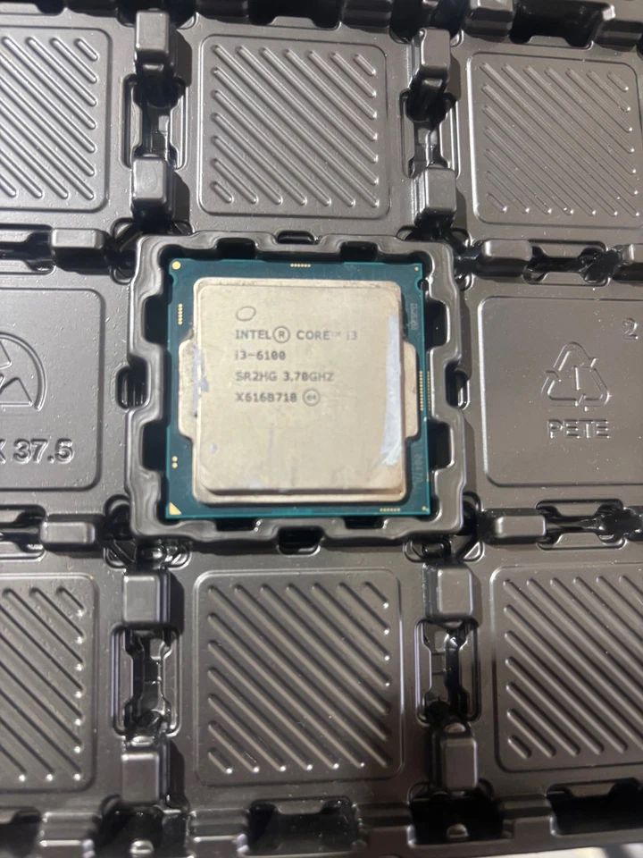 Intel Core i3-6100 - 3.7 GHz Dual-Core (SR2HG) Processor - Image 1 of 1