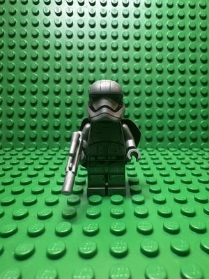 LEGO Star Wars Minifigura Capitana Phasma sw0684 Primer Orden Transporte Foto 1 de 4