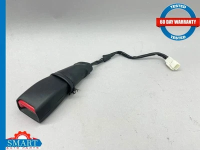 Оригинальная защелка приемника пряжки ремня безопасности Lexus SC430 Z40 передняя левая для водителя 02-10 - Изображение 1 из 4