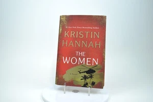 The Women by Kristin Hannah Hardcover Very Good - Imagen 1 de 8