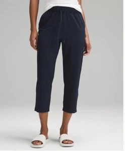 Lululemon Womens Stretch Black Joggers Drawstring Waist Cropped Pockets Sz 4 - Picture 1 of 11