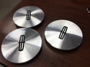 F8VC-1A096-AA 1998 1999 2000 2002 Lincoln Town Car Center Caps Group Of 3 USED - Picture 1 of 10