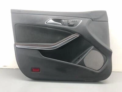 MERCEDES CLA 45 2014-2019 PANEL MOLDURA PUERTA DELANTERA IZQUIERDA NEGRO CON COSTURAS NARANJAS Foto 1 de 4