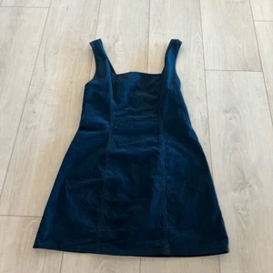 BDG Taylor Corduroy Mini Dress size L - Picture 1 of 9