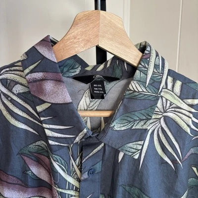 Volcom Warbler Mens Slim Fit XXL Blue Floral Short Sleeve Button Up Shirt NWT - Image 1 of 4