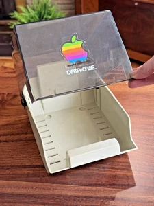 Vintage 80’s Apple Macintosh 5.25" Floppy Disk Storage DATA Case Apple Logo RARE - Picture 1 of 11