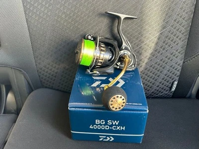 Daiwa BG SW 4000D-CXH Spinning Reel with Green Line, Box, Used - Image 1 of 4