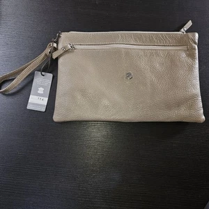 Valentina Leather Clutch  Made In Italy Beige NWT - Picture 1 of 6