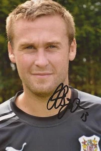 STEVENAGE: JOEL BYROM SIGNED 6x4 PORTRAIT PHOTO+COA - Picture 1 of 1