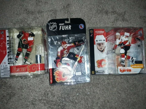 DION PHANEUF/GRANT FUHR/IGINLA CALGARY FLAMES -MCFARLANE SERIES 15 STATUE Cover