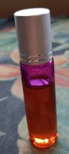 Dandelion Oil - Picture 1 of 2