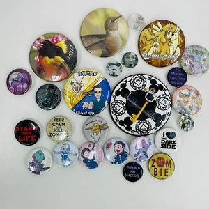 Lote de 21 Botones Pin Surtidos Disney Star Wars Anime Pájaros Diferentes Tamaños - Imagen 1 de 6