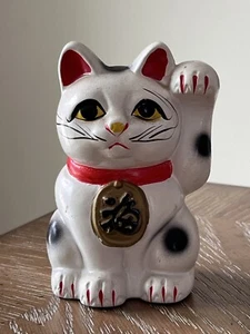 VTG Japanese Cat Sculpture Beckoning Lucky Cat Piggy Bank Maneki Neko 4” - Picture 1 of 12
