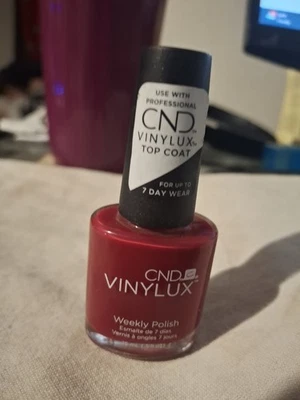 Esmalte de uñas cnd vinylux capa superior semanal en base necesario #173 brocado rosa Foto 1 de 3