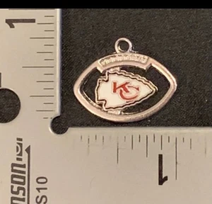 KANSAS CITY CHIEFS- NFL - DANGLE CHARM PENDANT - Picture 1 of 2