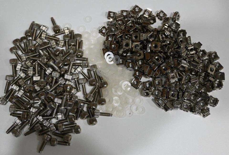 19" Rack Fasteners (Thumb  Screws / Captive Washers / Nuts) M6/M5/UNC12-24 - Image 1 of 1