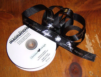 Cinta de satén Creative Imaginations plateada sobre negra por yarda ~ Love is... Foto 1 de 2