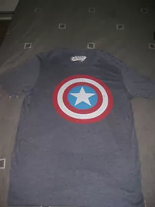 Captain America Old Navy Collectables Totally Classic T-shirt, Size S, like new! - Bild 1 von 2