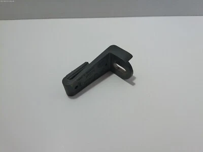 06 07 08 09 10 2006 2007 AUDI A8 QUATTRO ФАРЫ НИЖНИЙ МОНТАЖНЫЙ КРОНШТЕЙН K5367 - Изображение 1 из 3