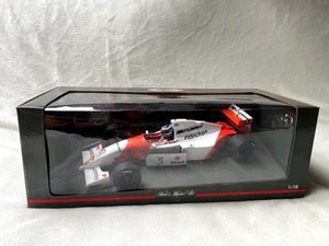 Minichamps 530941807 McLaren Peugeot MP 4/9 (1994) "Hakkinen #7" 1:18 - Bild 1 von 7