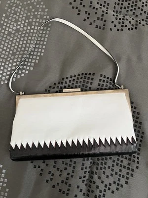 Marc Jacobs White Leather Small Handbag - Image 1 of 3