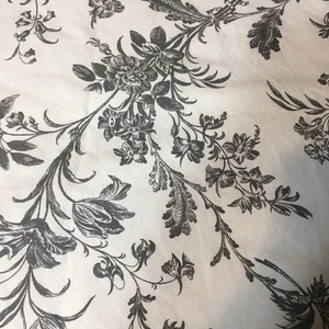 IKEA Duvet Cover ALVINE KVIST White Gray Floral Size Full/Queen 86" W by 82" L - Picture 1 of 7