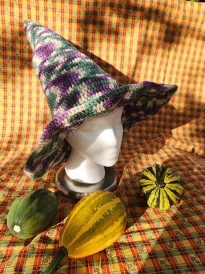 Hecho a mano ÚNICO SOMBRERO DE BRUJA DE GANCHILLO - ALA DE ALAMBRE - Hilo acrílico - ELECCIÓN Foto 1 de 4